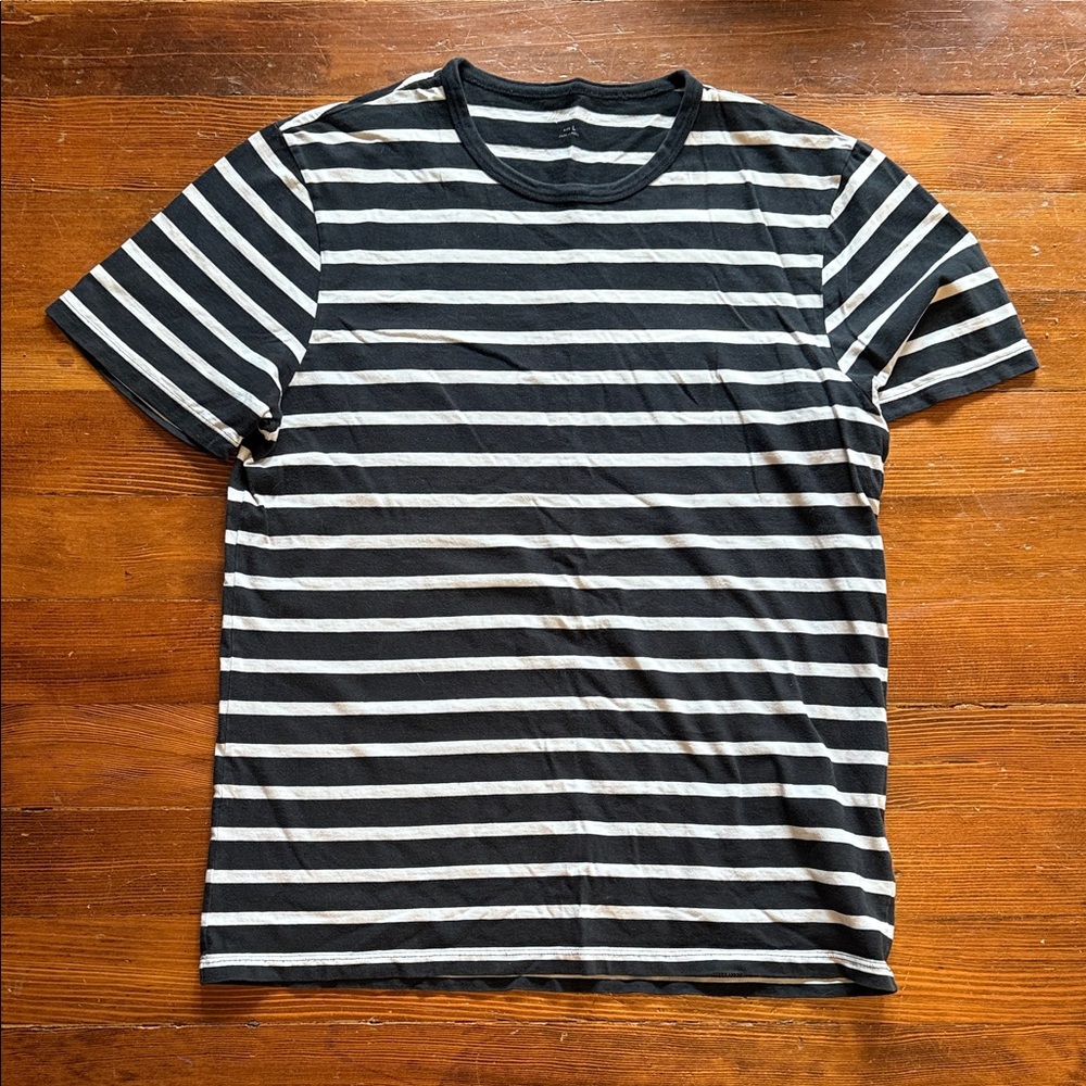 Madewell Classic Striped Men's Tee - Black and White Size L